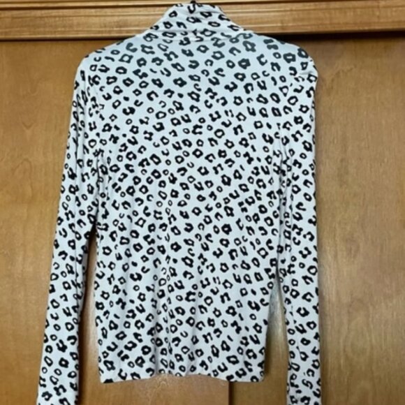 LOFT Leopard Print Long Sleeve Turtleneck Tee Size Medium - Picture 2 of 2